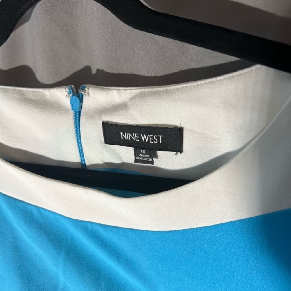 Summertime ! Nine West Sleeveless Color Block Dre… - image 3